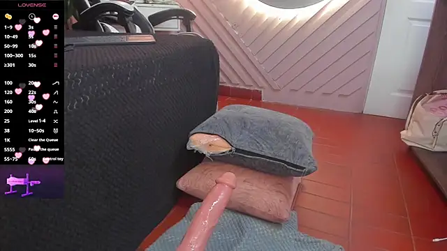 hottie mine  online show from January 30, 2025, 12:18 am