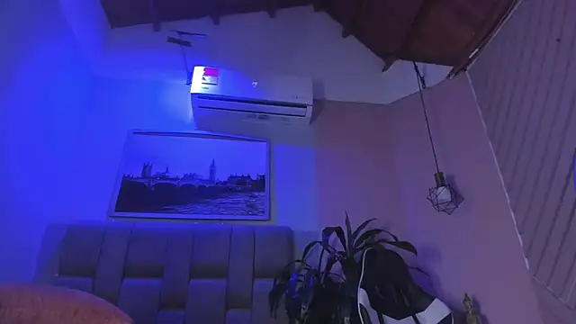 hottie mine  online show from February 2, 2025, 1:45 am