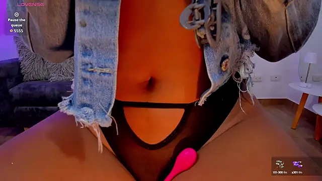 amandaconner online show from October 21, 2025, 8:15 am