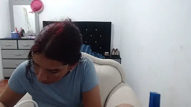 Ainhoa-hot online show from December 31, 2024, 6:57 pm