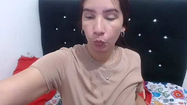 Ainhoa-hot online show from September 13, 2025, 1:49 am