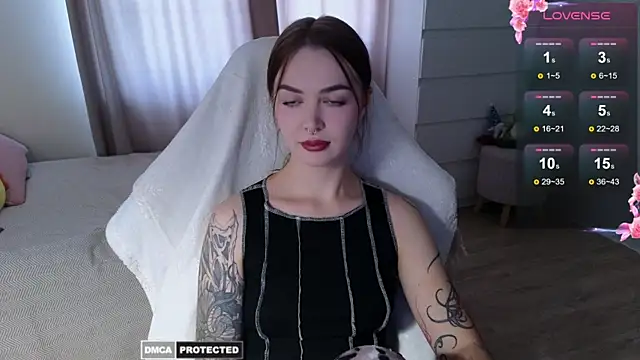 kate leoo online show from September 29, 2025, 10:53 am