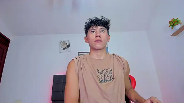 Snapshot of Angel_esteban_fx chatting on October 7, 2025, 3:58 am Angel esteban fx online show from October 7, 2025, 3:58 am