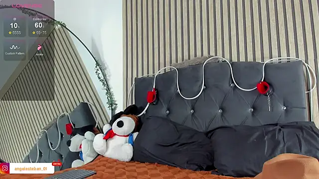 Snapshot of Angel_esteban_fx chatting on February 4, 2026, 7:09 pm Angel esteban fx online show from February 4, 2026, 7:09 pm