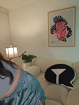 freya bella  online show from June 16, 2026, 9:23 am