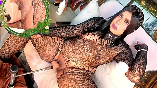 shayna manson  online show from December 4, 2024, 2:37 pm
