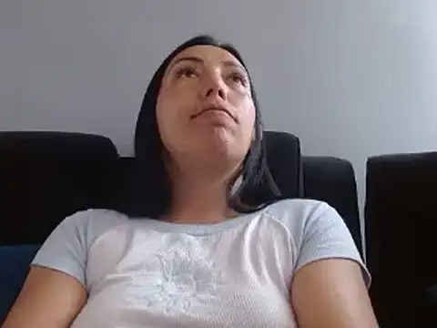 Laura martin  online show from February 24, 2025, 6:26 pm