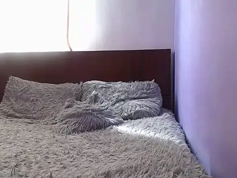 Laura martin  online show from October 7, 2025, 1:52 pm