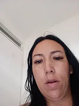 Snapshot of Laura_martin_ chatting on May 21, 2026, 12:34 pm Laura martin online show from May 21, 2026, 12:34 pm