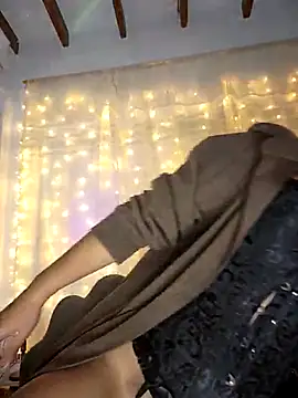 Juanelopez1 online show from February 10, 2025, 3:35 am