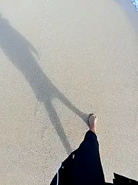 Snapshot of SexyErola27 chatting on December 22, 2024, 2:16 pm SexyErola27 online show from December 22, 2024, 2:16 pm