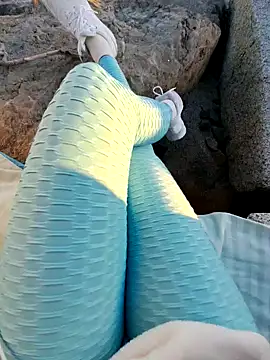 Snapshot of SexyErola27 chatting on December 29, 2024, 3:57 pm SexyErola27 online show from December 29, 2024, 3:57 pm