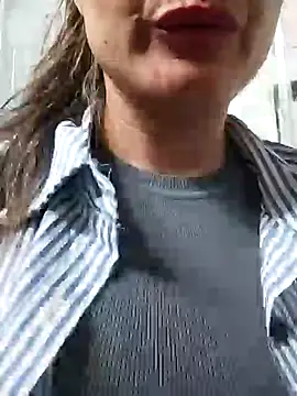 sweetfantasyy69 online show from December 17, 2024, 3:28 pm