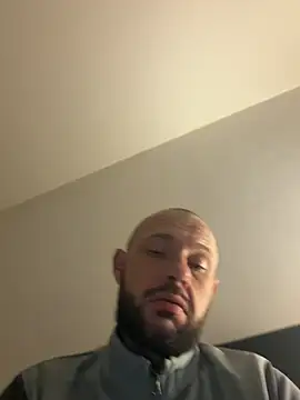 Guitccch online show from January 8, 2026, 5:43 am