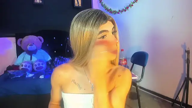 rosedewitt online show from February 9, 2025, 6:22 am