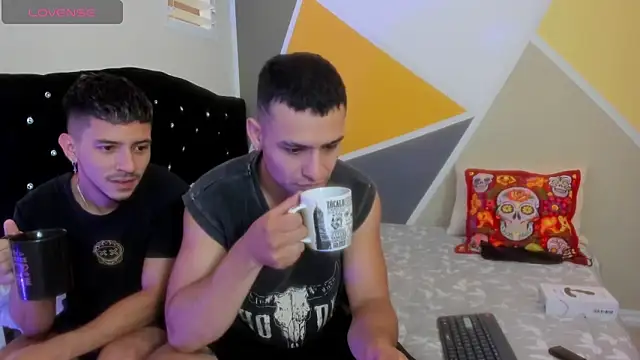 Aron-santoro online show from September 30, 2025, 2:11 pm