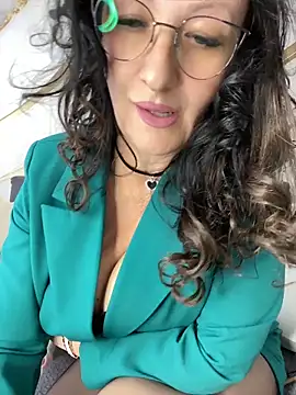 Katie-n online show from June 17, 2026, 7:22 am
