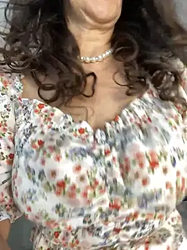 Katie-n online show from July 2, 2026, 6:19 am