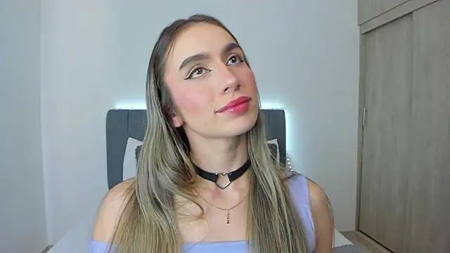 im sarah34 online show from April 4, 2026, 7:00 pm