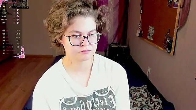 Sashy Way online show from December 9, 2024, 2:24 am