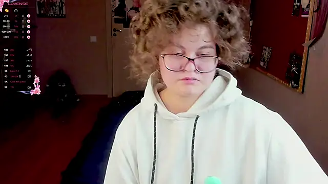 Sashy Way online show from January 28, 2025, 3:35 pm