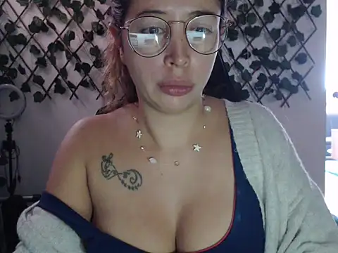 jeiana4u online show from May 5, 2026, 7:11 pm