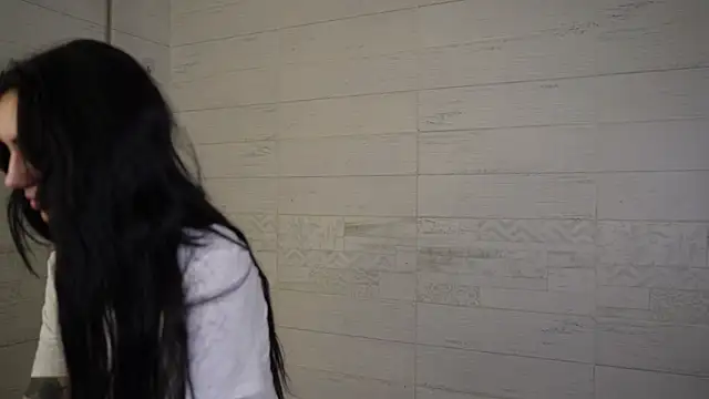 LindaWarners online show from October 5, 2025, 4:16 pm