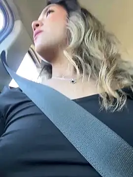 Mila Morgan online show from January 22, 2025, 6:31 pm