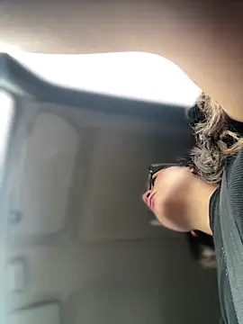 Mila Morgan online show from February 3, 2026, 12:32 pm