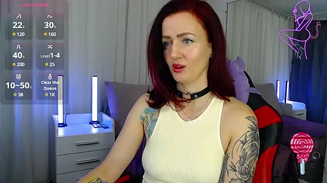 ElisaJane online show from December 28, 2024, 8:25 pm