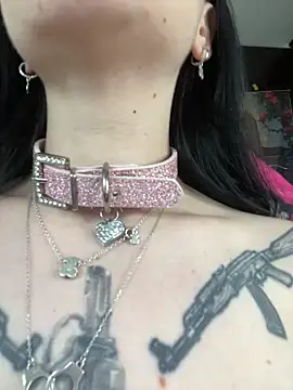 Molly  Moon online show from February 20, 2026, 6:26 am