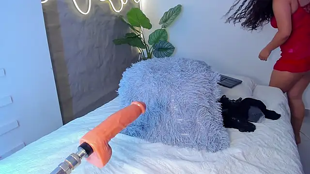 Snapshot of Isa__Blanc chatting on January 29, 2025, 7:15 am Isa Blanc online show from January 29, 2025, 7:15 am