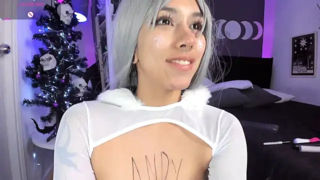 Snapshot of Raven_Witch_ chatting on December 22, 2024, 3:33 am Raven Witch online show from December 22, 2024, 3:33 am