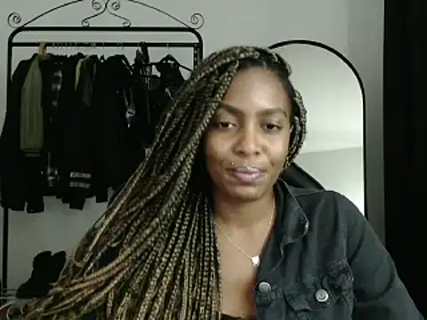 marisilva br online show from January 14, 2025, 11:16 pm