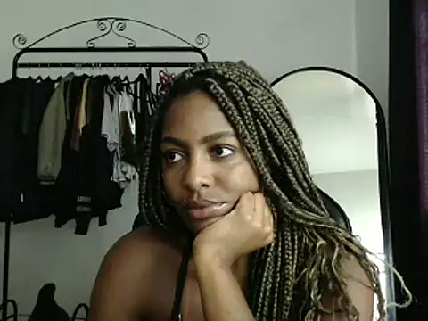 marisilva br online show from January 30, 2025, 1:53 pm