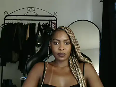 marisilva br online show from March 18, 2025, 7:53 pm