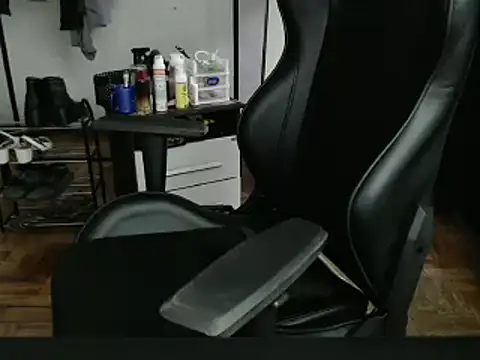 marisilva br online show from March 21, 2025, 3:35 pm