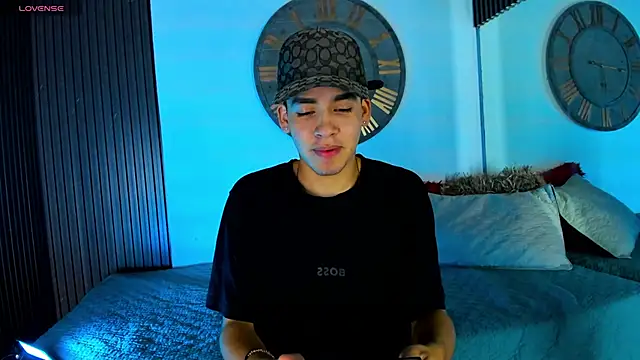 Mike 0233  online show from February 22, 2025, 5:12 am