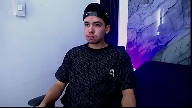 Mike 0233  online show from February 27, 2026, 8:09 pm