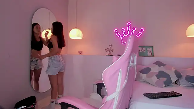 violeth hill online show from February 9, 2025, 8:56 pm