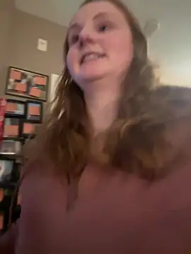 GingerSnap33 online show from December 17, 2024, 2:55 am