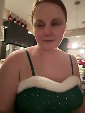 GingerSnap33 online show from December 24, 2024, 2:54 am