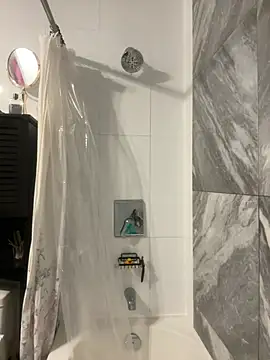 GingerSnap33 online show from December 29, 2024, 12:09 am