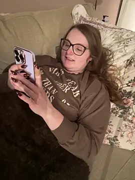 GingerSnap33 online show from January 19, 2025, 2:36 am