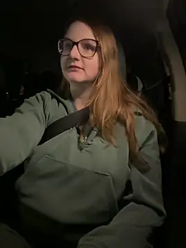 GingerSnap33 online show from January 23, 2025, 3:26 am