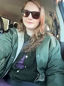 GingerSnap33 online show from January 26, 2025, 6:06 pm