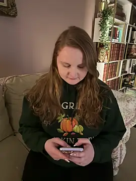 GingerSnap33 online show from February 22, 2025, 2:06 am