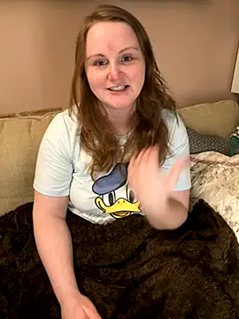 GingerSnap33 online show from September 9, 2025, 3:17 am