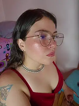 juli05star20 online show from February 19, 2026, 4:30 am