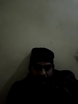 Snapshot of sri995955 chatting on December 18, 2024, 2:28 pm sri995955 online show from December 18, 2024, 2:28 pm